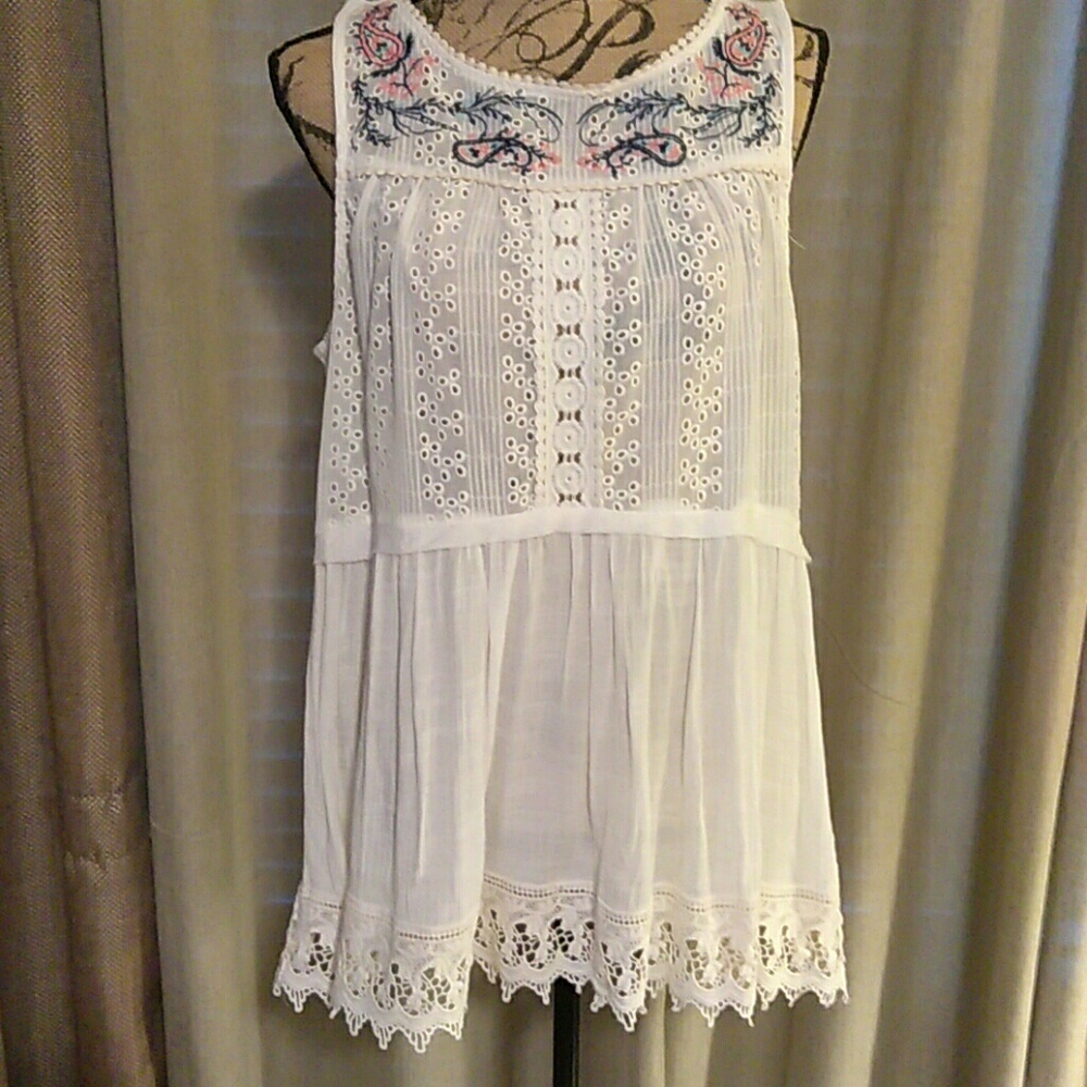 Embroidered tank top